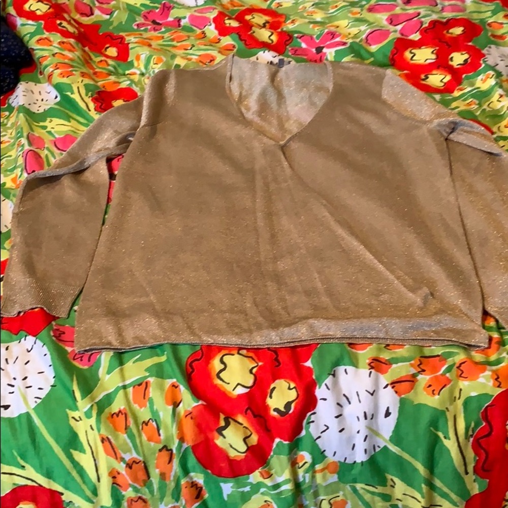 Vince Camuto gold shimmer crossover top L